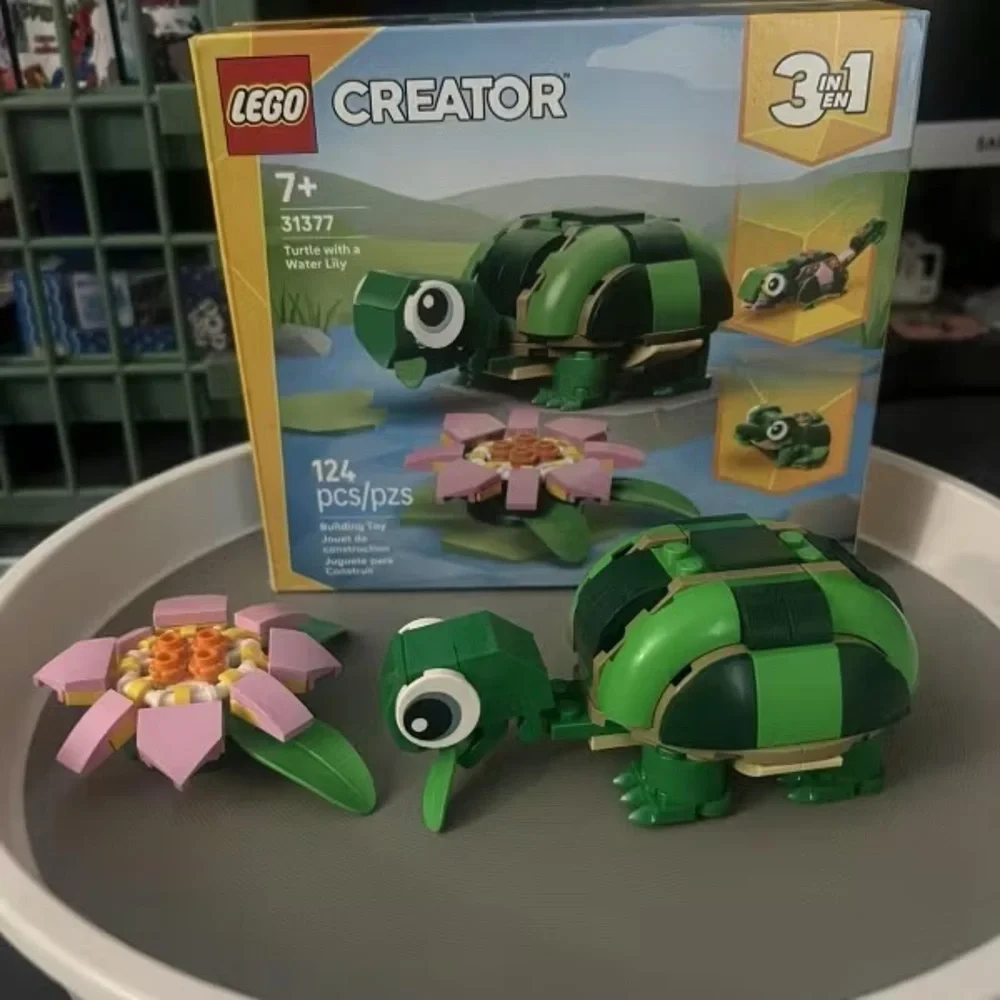 LEGO Creator 3 in 1 Turtle + Water Lily Flower Chameleon Frog 31377